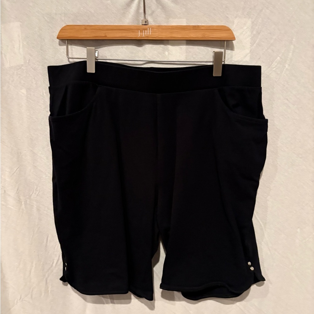 Chico’s Weekends Black Women's Bermudas